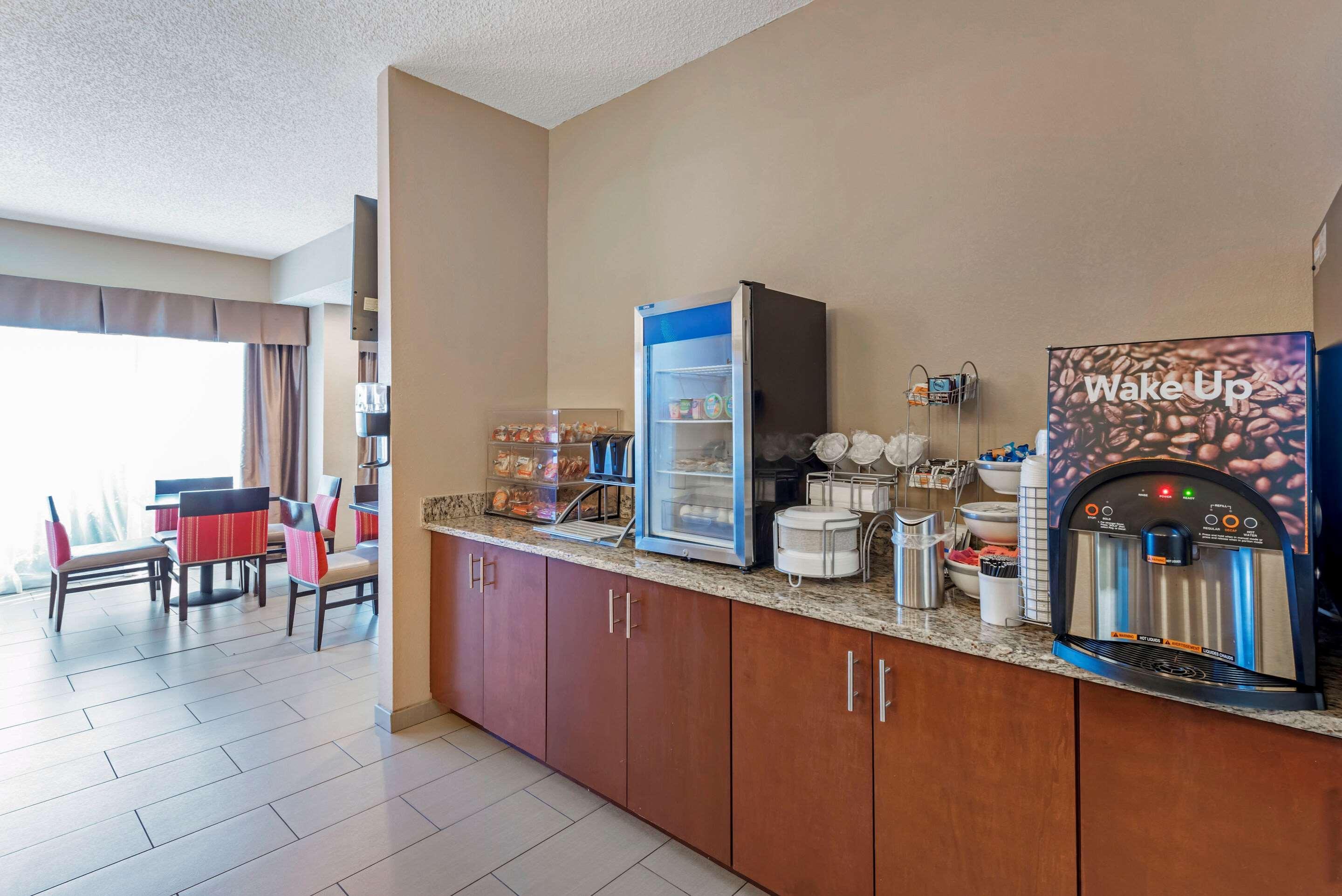Comfort Inn Elizabeth City Near University Exteriör bild